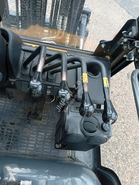 Chariot élévateur Caterpillar GP 25 N