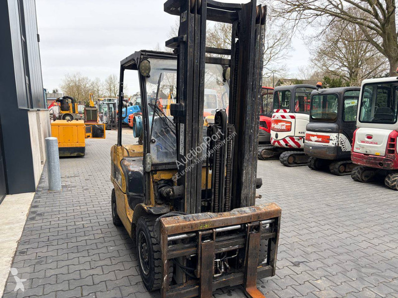 Chariot élévateur Caterpillar GP25N