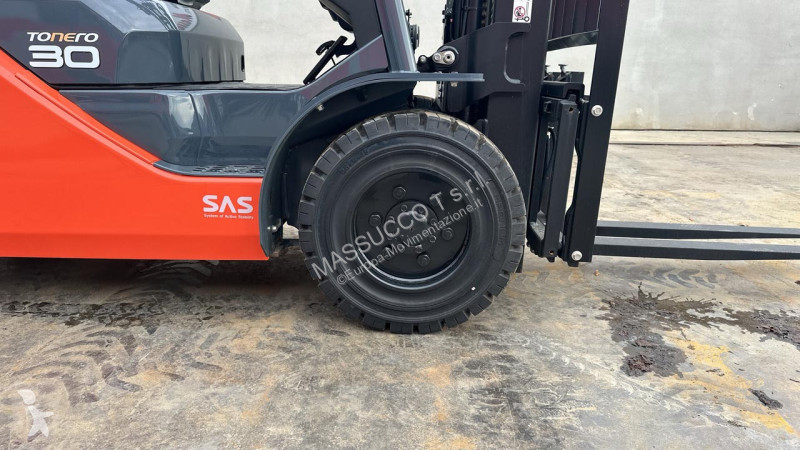 رافعة شوكية Toyota 52-8FDF30
