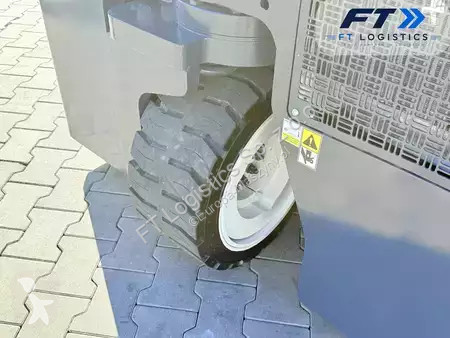 Empilhador elevador