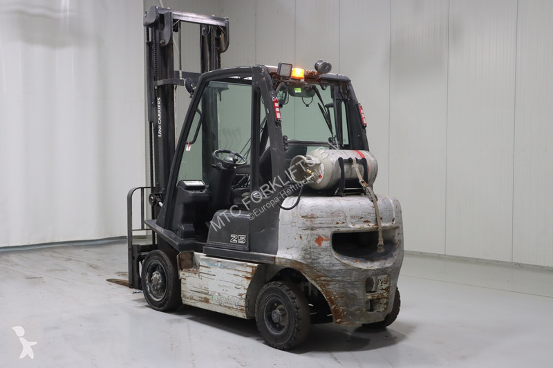 رافعة شوكية Nissan U1D2A25LQ