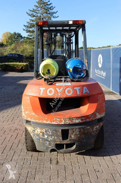 Empilhador elevador Toyota 02-7FG45