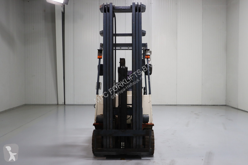 Empilhador elevador Nissan 1N1L15Q