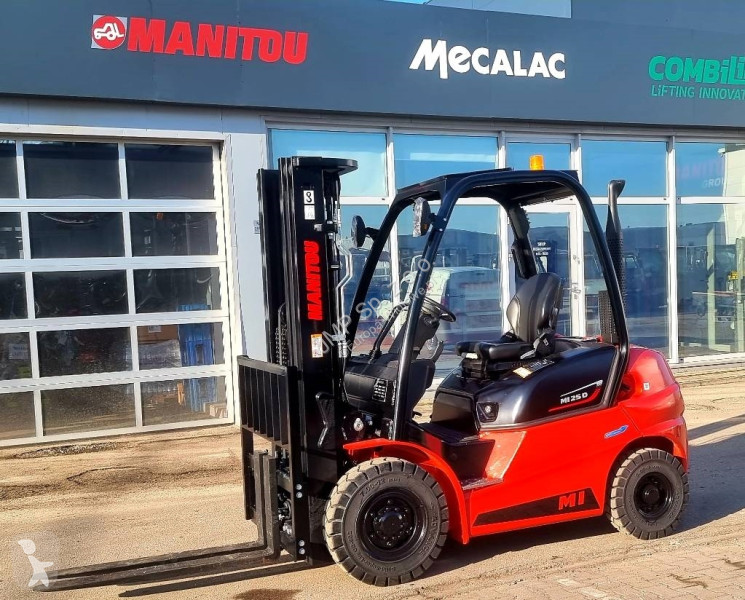 Автопогрузчик Manitou MI 25 D ST5 TRIPLEX4700mm...