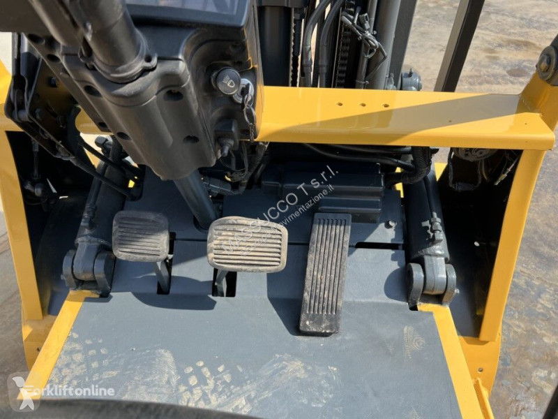 Heftruck Caterpillar DP15