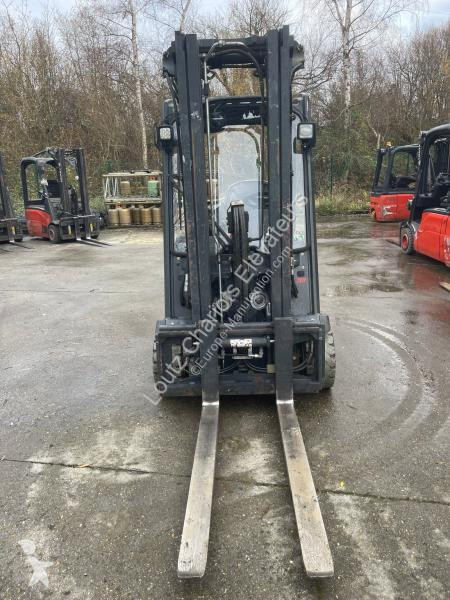 Chariot élévateur Linde  E18-02