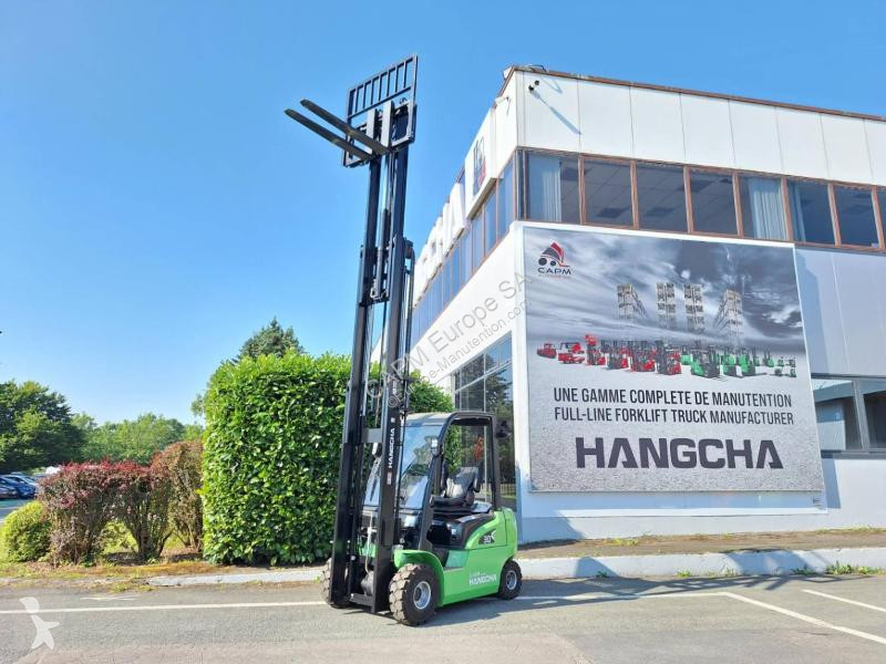 Teleskopický manipulátor Hangcha  XC30i