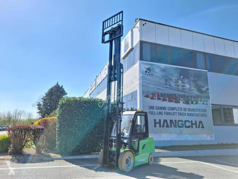 Teleskopický manipulátor Hangcha  AE30-I