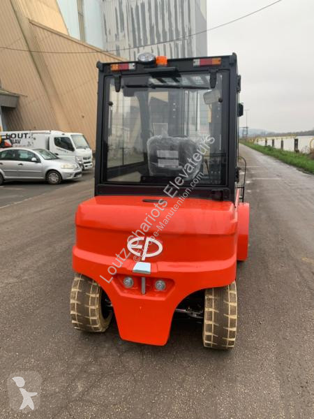 Chariot élévateur EP  CPD50L1