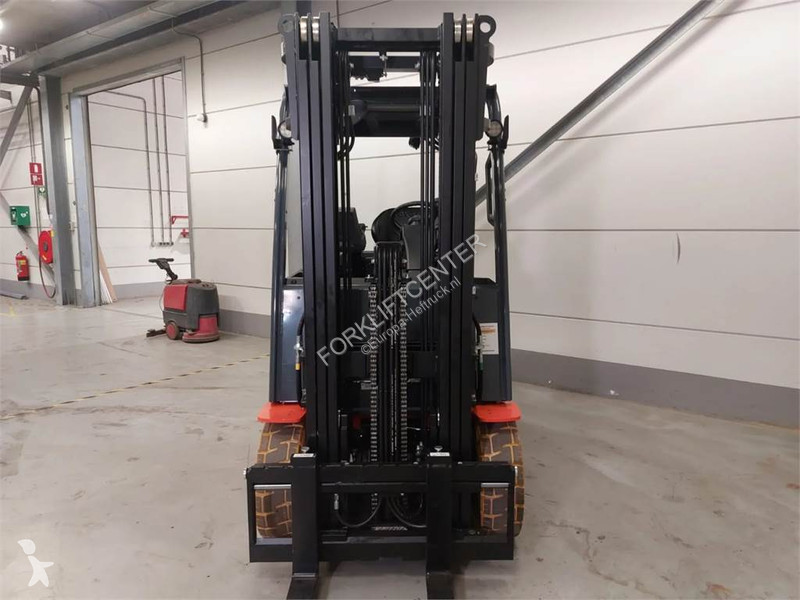 Heftruck Toyota 9FBMK25T