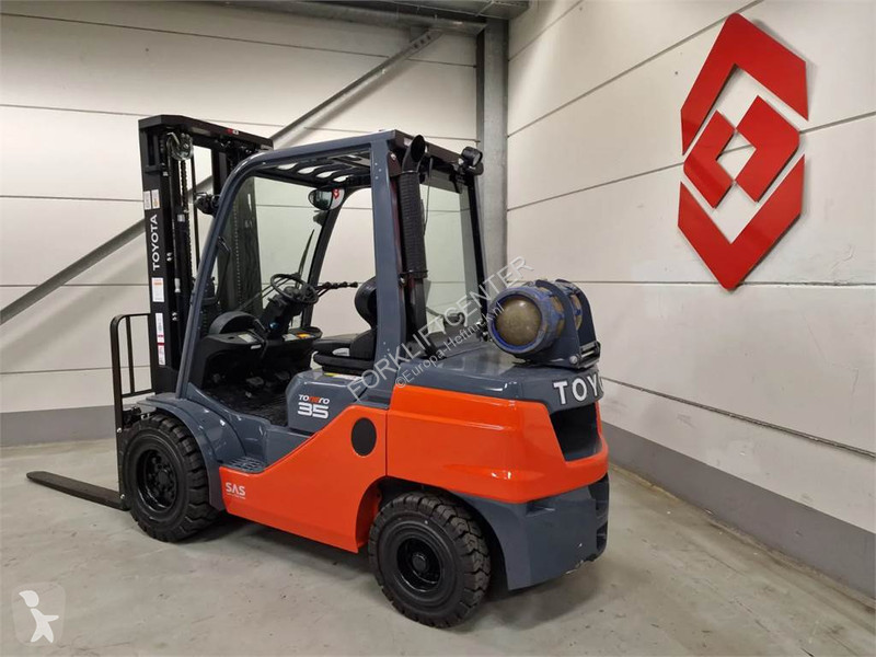 Heftruck Toyota 02-8FGJF35