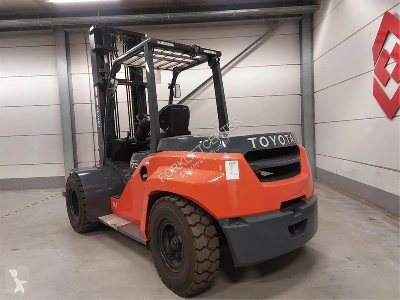 Carrello elevatore Toyota 8FD70F