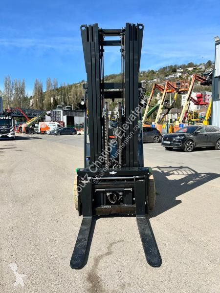 Chariot élévateur Cesab  B650