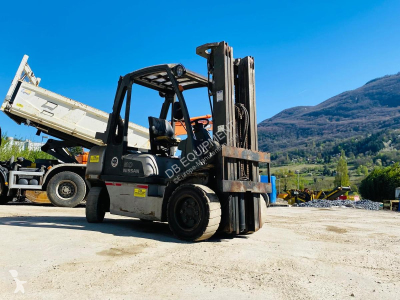 Heftruck Nissan  FGD02A30Q Chariot élévateur