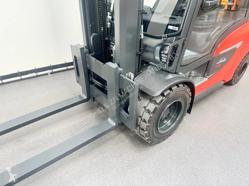 Chariot élévateur Linde 1202 H 35 D-01. Airco