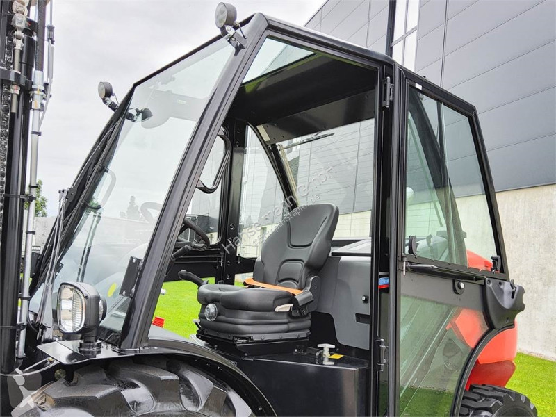 Carretilla todoterreno Manitou MC 25-4