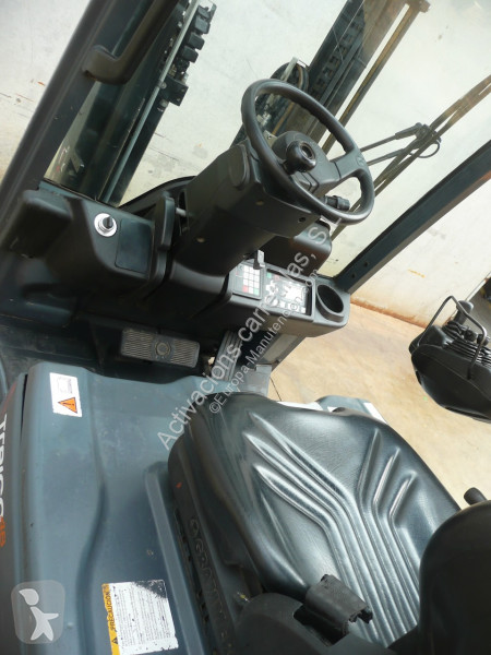 Teleskopický manipulátor Toyota 8FBE16T