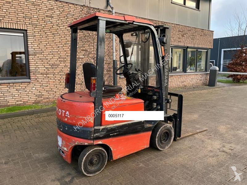 Teleskopický manipulátor Toyota 1.6 ton FBMF16...