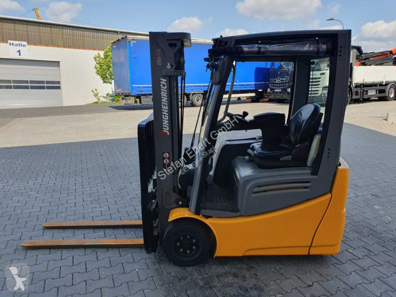 Stivuitor Jungheinrich EFG 215 / Triplex:...