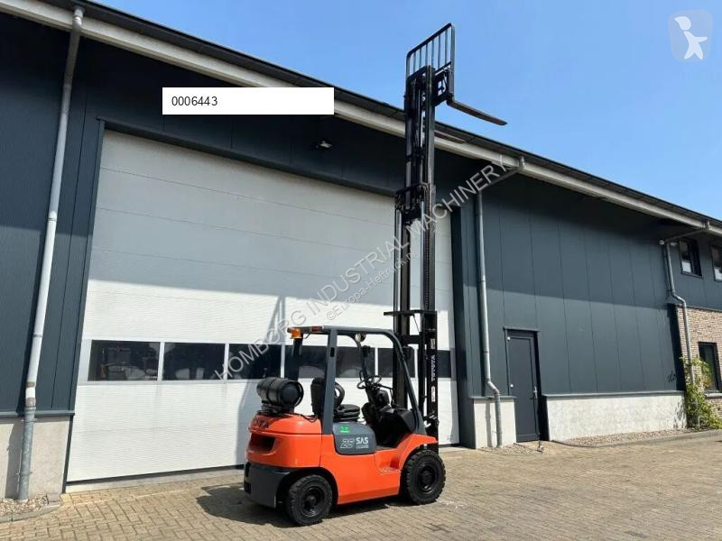 Heftruck Toyota 2.5 ton Triplex Freelift...