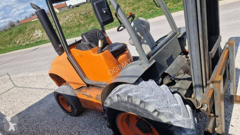 Stivuitor Ausa 2,5T tout terrain