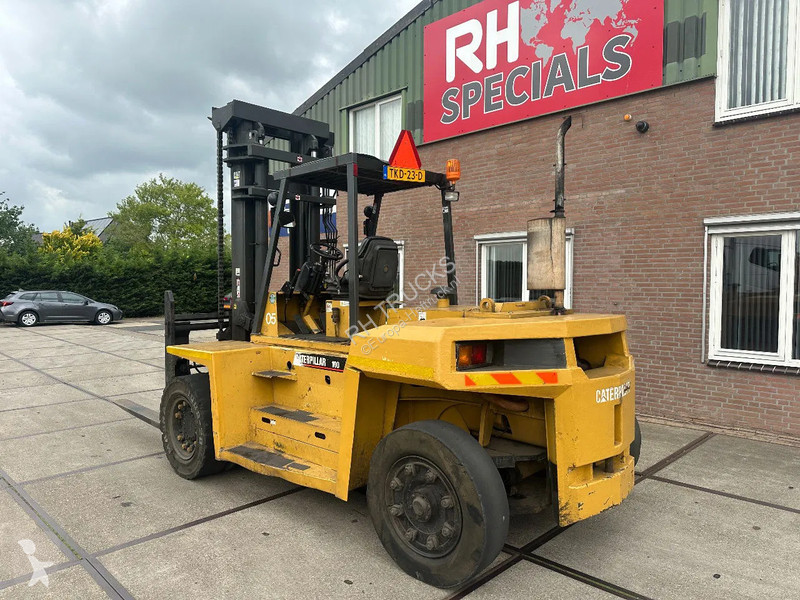 Heftruck Caterpillar DP100 VORKVERSTELLERS...