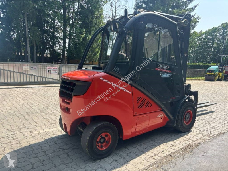 Teleskopický manipulátor Linde 35 D-02 Triplex