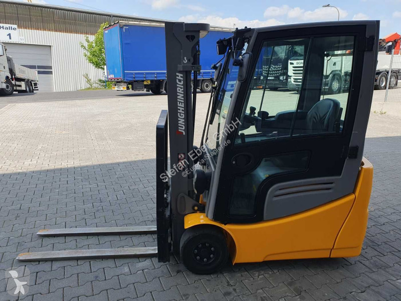 رافعة شوكية Jungheinrich EFG 215 / Triplex:...