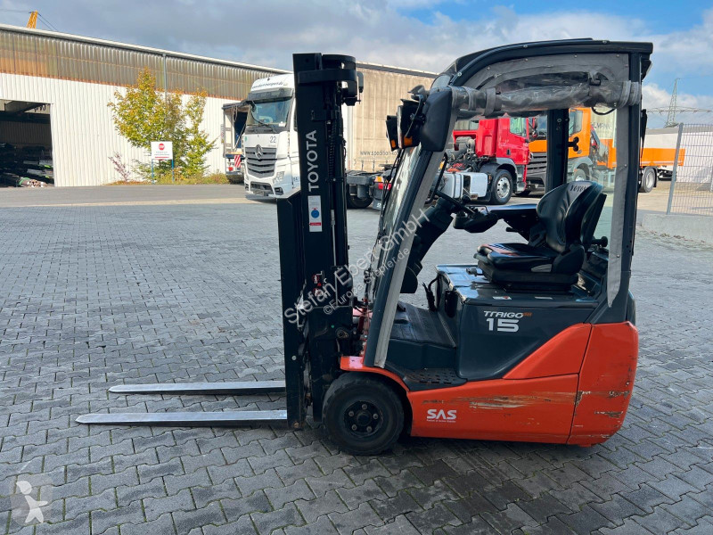 رافعة شوكية Toyota 8FBET15 / Triplex: 4.30m /...