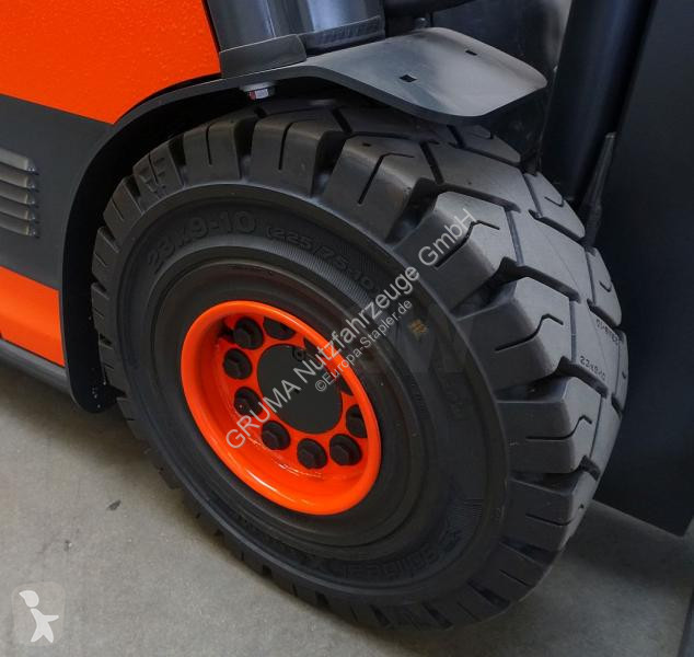 Teleskopický manipulátor Linde  E 30 ION 387
