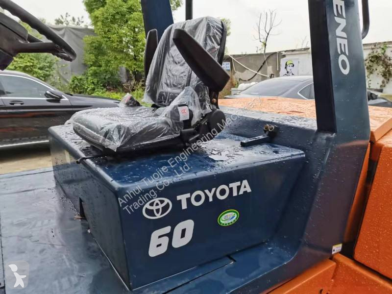 Vysokozdvižný vozík Toyota 6-Ton