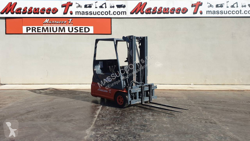 رافعة شوكية Linde E14