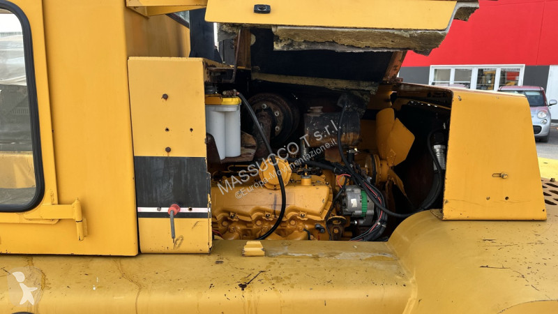 رافعة شوكية Caterpillar V225C