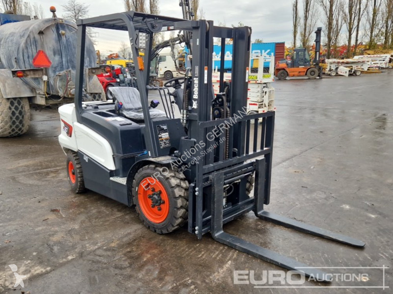 Кар Bobcat D30NX