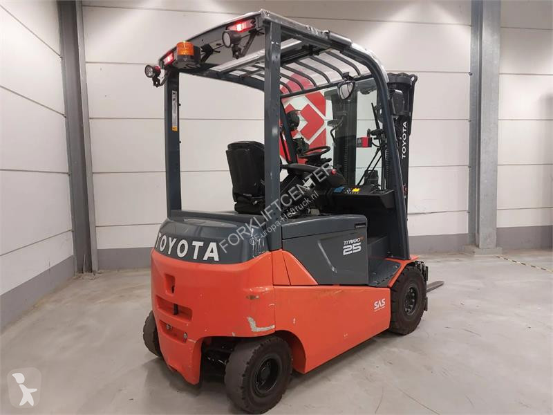 Vysokozdvižný vozík Toyota 8FBMKT25