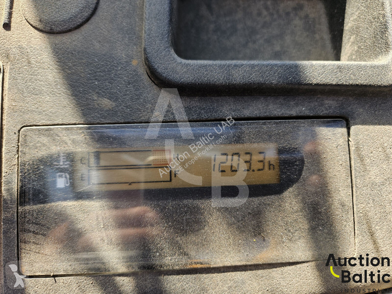 Кар Toyota E 811