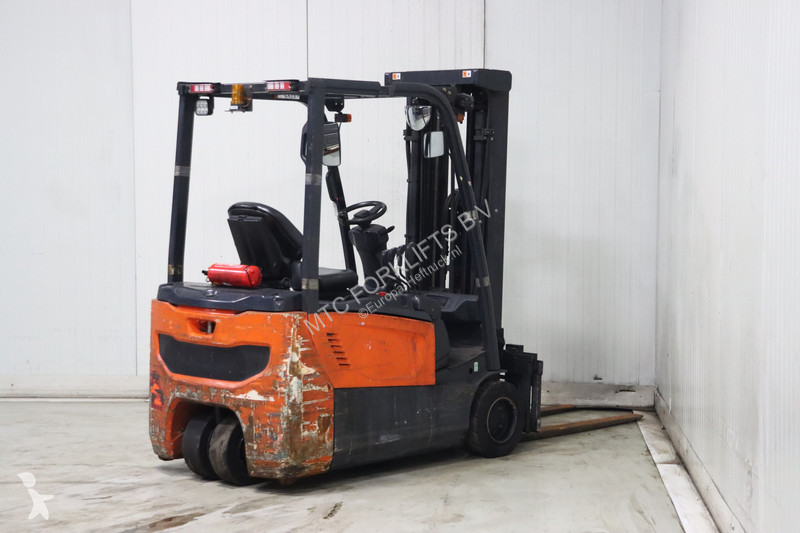 رافعة شوكية Doosan B20T-7
