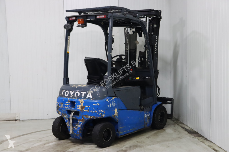 رافعة شوكية Toyota