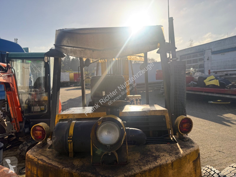 رافعة شوكية Caterpillar DP30