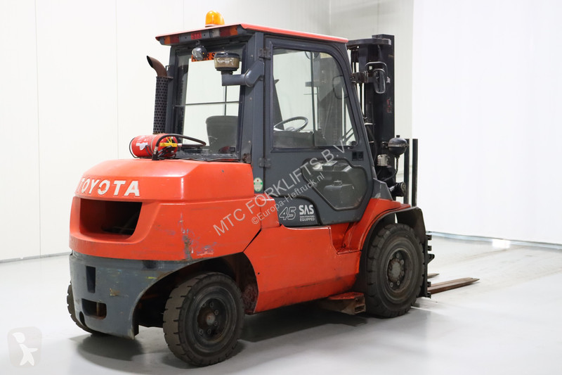 رافعة شوكية Toyota 42-7FD40