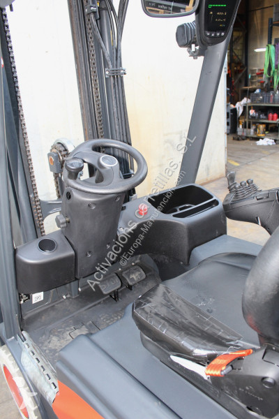 رافعة شوكية Linde
