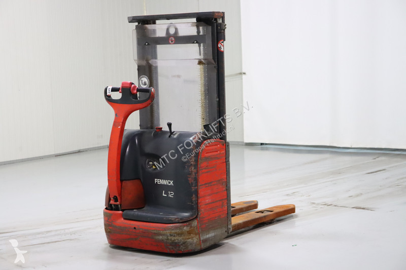 رافعة شوكية Linde L12