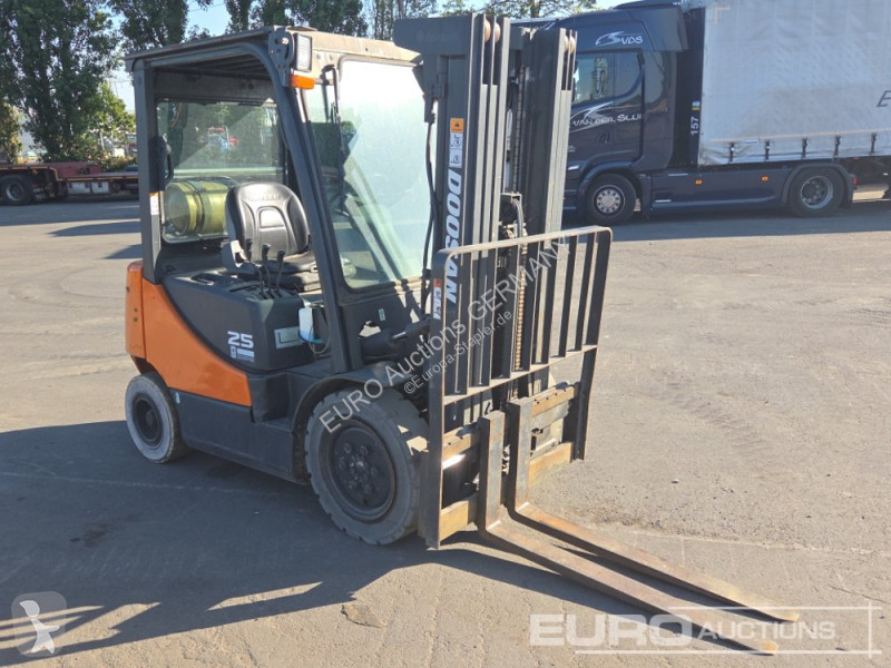 Carretilla elevadora Doosan 5