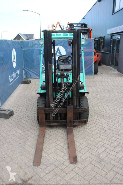 Chariot élévateur Yang FD-