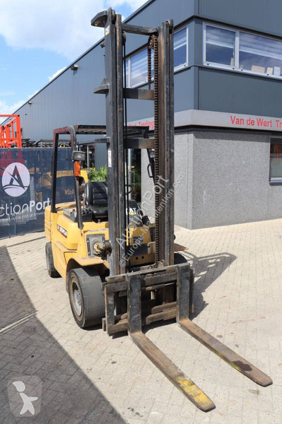 Carretilla elevadora Caterpillar DP30