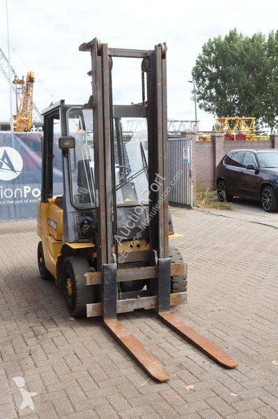 Stivuitor Caterpillar DP25