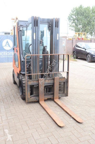 Teleskopický manipulátor Doosan D30S-5