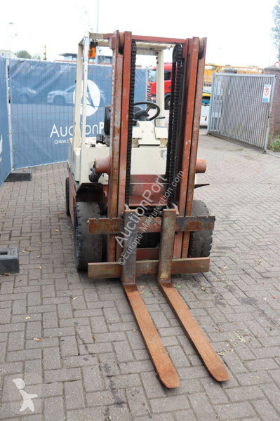 Chariot élévateur Nissan EH02A25