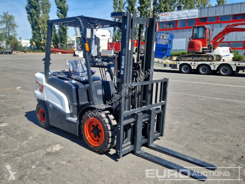 Chariot élévateur Bobcat D30NXE