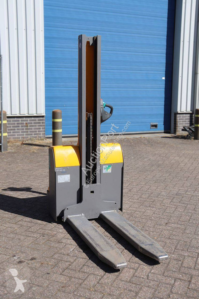 Carretilla elevadora Jungheinrich EMC 110